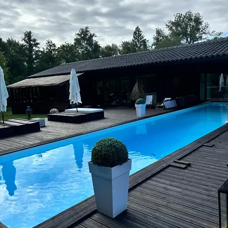 Willa Des Chateaux Du Pessac Leognan *