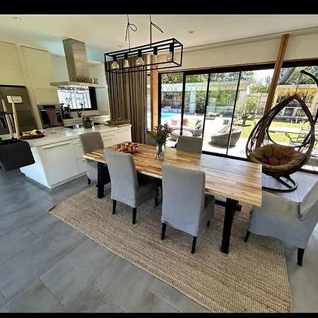 Des Chateaux Du Pessac Leognan Willa